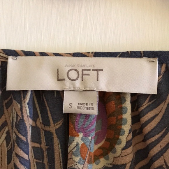 Ann Taylor Loft Blouse - Picture 2 of 4